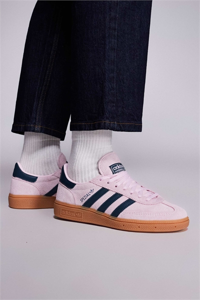 Специальные кроссовки для гандбола с резиновой подошвой артикул 130599227