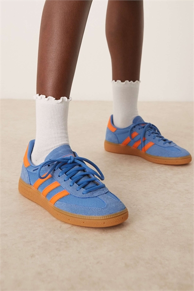 Специалисты по гандболу артикул 139874600