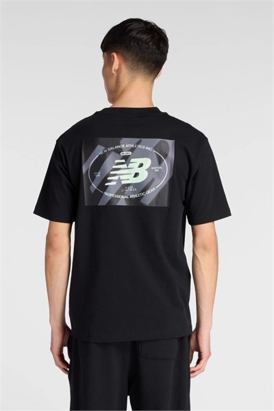 Футболка New Balance с фактурной текстурой артикул 152059360