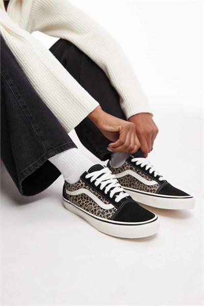 Кроссовки в стиле олдскул артикул 142326409