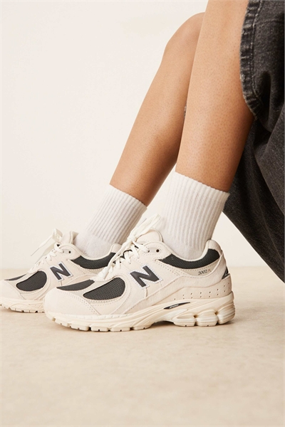 Тренеры 2002 года артикул 146838165