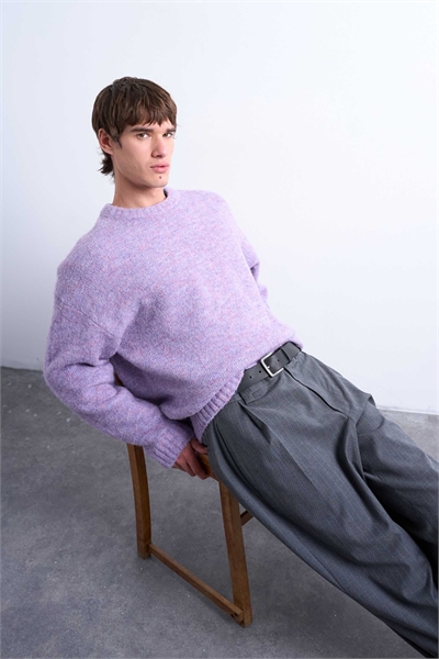 Свитер с круглым вырезом из рыхлого трикотажа артикул 147898870