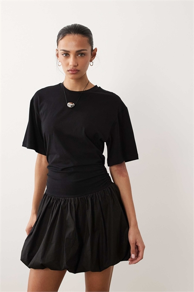 Мини-платье с затянутой талией и расклешенным подолом артикул 156236060