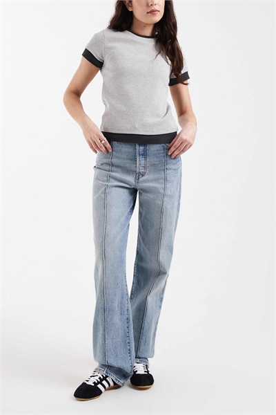 Джинсы с расклешенными штанинами, высоким поясом и швом спереди артикул 150044490