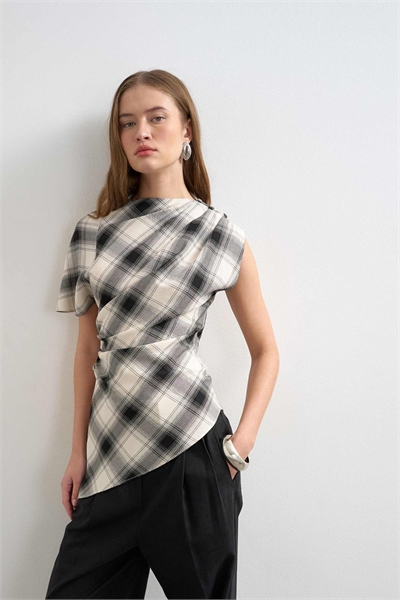 Топ с одним рукавом и V-образным вырезом артикул 155512992