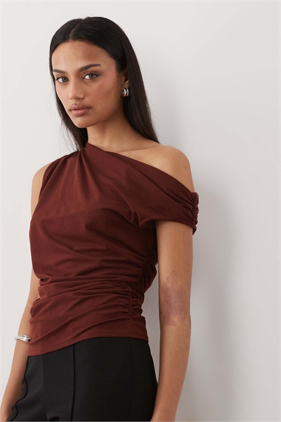 Топ без рукавов с асимметричной сборкой по бокам артикул 156172277