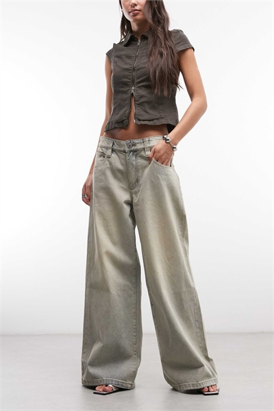 Комплект из джинсов-багги и джинсовой кофты артикул 153683147