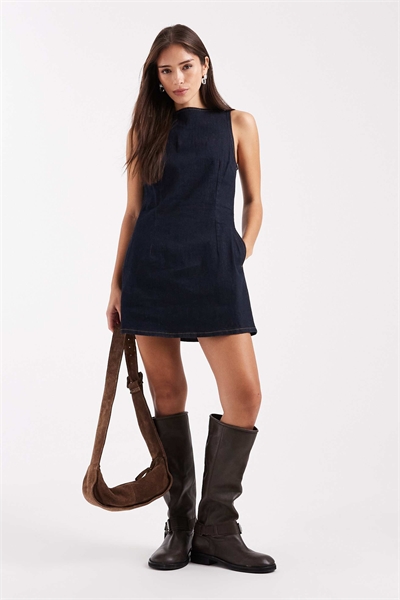 Мини-платье-футляр из денима артикул 150050697