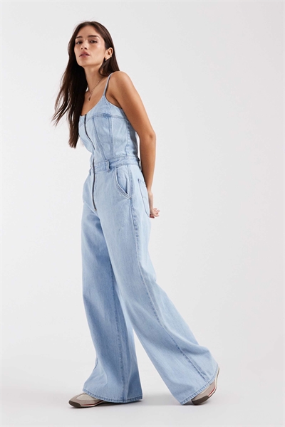 Джинсовый комбинезон-бюстье с широкими брючинами артикул 150050718