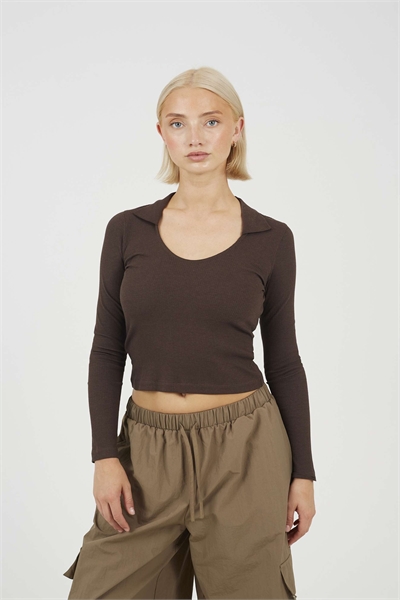 Топ с ребристой отделкой, V-образным вырезом и воротником артикул 156412298