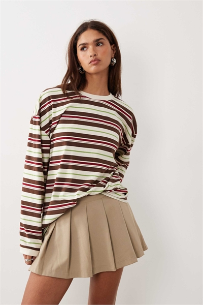 Футболка с полосками и длинными рукавами артикул 154848638