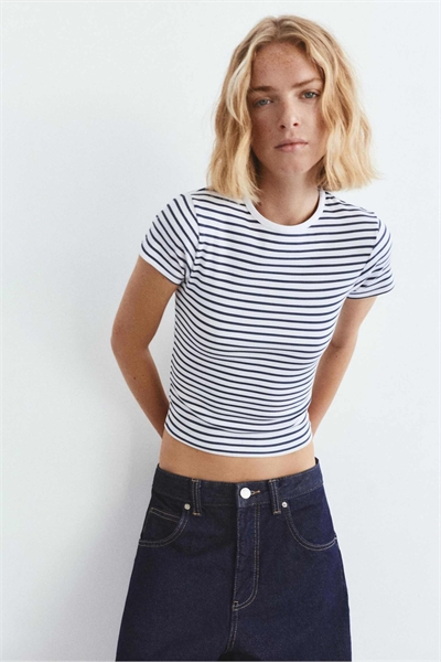 Футболка с ребристым принтом и короткими рукавами артикул 155999190