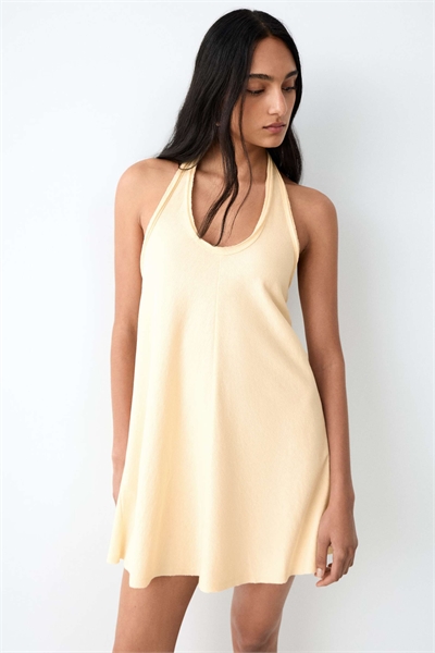 Мини-платье с открытыми плечами для подростков артикул 156184516