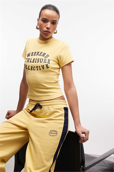 Детская футболка Weekend Collective с ребристой текстурой и принтом в стиле «атлежир» артикул 153686919