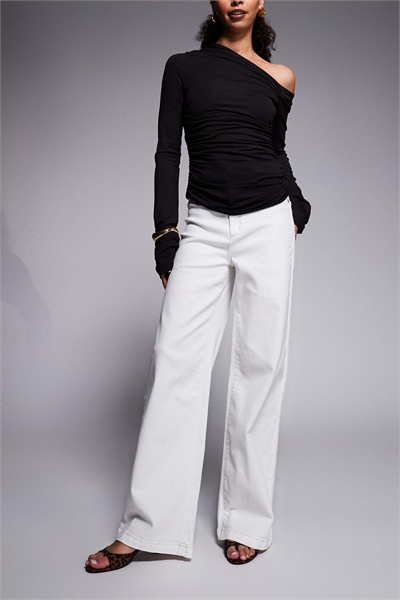 Джинсы Abrand 94 с высокой талией и прямым кроем артикул 155114492