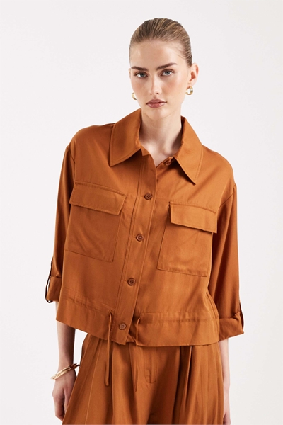 Комплект из рубашки и брюк с мягкой текстурой артикул 154119245