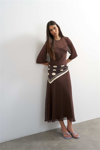 Макси-платье из шифона с завышенной талией артикул 154262666