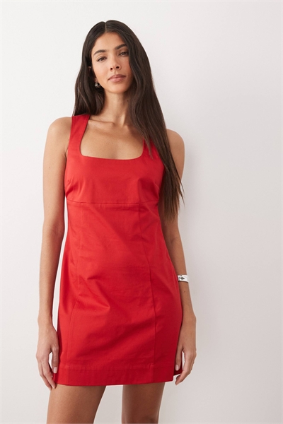 Мини-платье-футляр с квадратным вырезом артикул 154262188