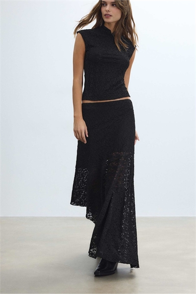 Асимметричная юбка средней длины с кружевом артикул 156369089