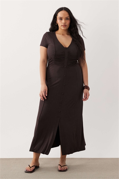 ASOS DESIGN: платье-футляр с застежкой на пуговицах и сборками на талии для полных артикул 154607512