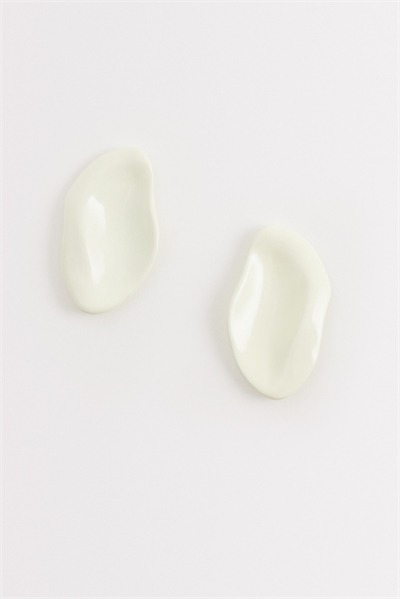 Серьги-гвоздики с неровной эмалью артикул 155001990