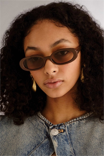 Овальные солнцезащитные очки «Outta Love» артикул 152422550