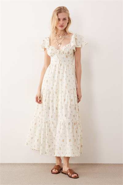 Платье для пикника средней длины с цветочным принтом и рукавами-крылышками от Bella артикул 154748307