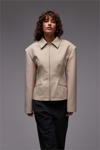 Куртка с застежкой-молнией по всей длине и подчеркнутой талией артикул 151995233