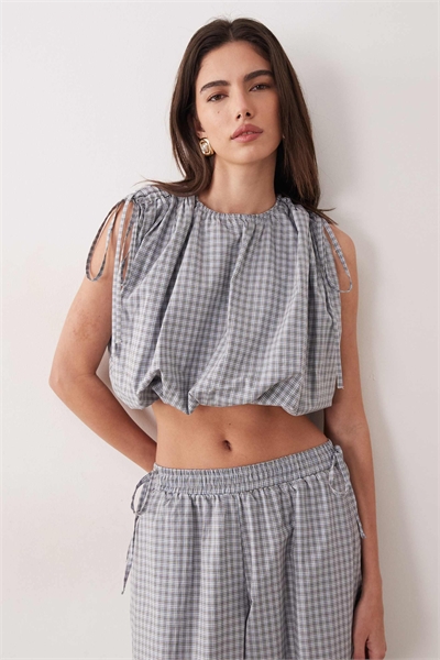 Короткий топ с волнистым подолом co-ord артикул 155593900