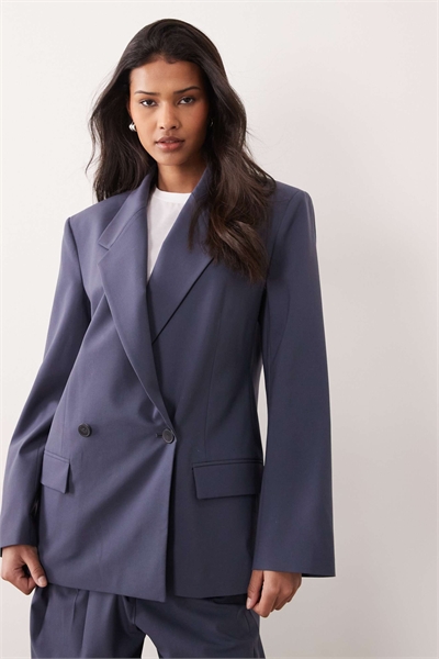 Комплект из блейзера с плечевыми накладками артикул 155144894