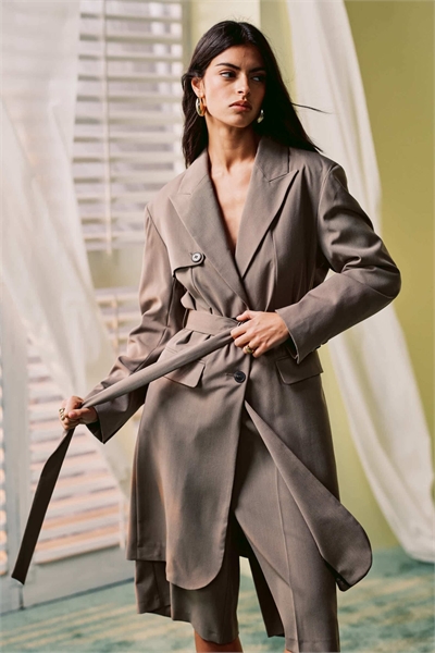 Блейзер с длинной отворотом co-ord артикул 140260290