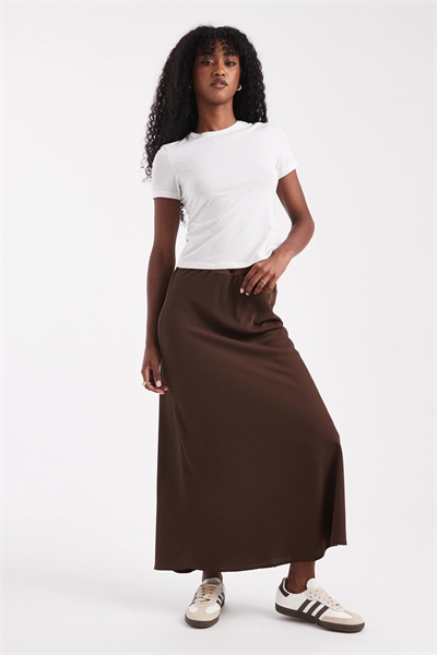 Матовая атласная юбка средней длины артикул 149103085