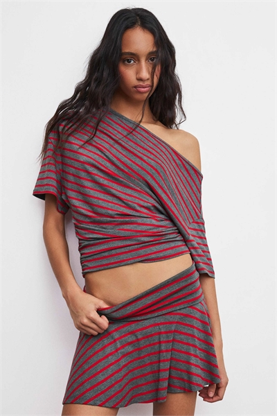 Мини-юбка с двойным отворотом на талии артикул 156387838