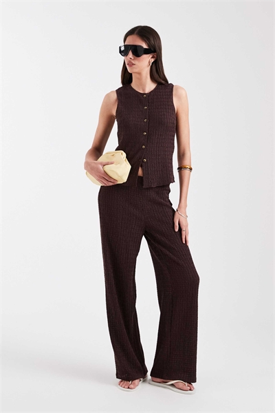 Комплект с брюками из ткани «сирсакер» артикул 155220721