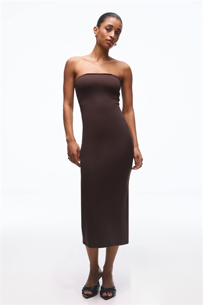 Трикотажное платье-миди с бандо в коричневом цвете артикул 156110581