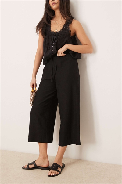 Короткие брюки из льна артикул 141302602