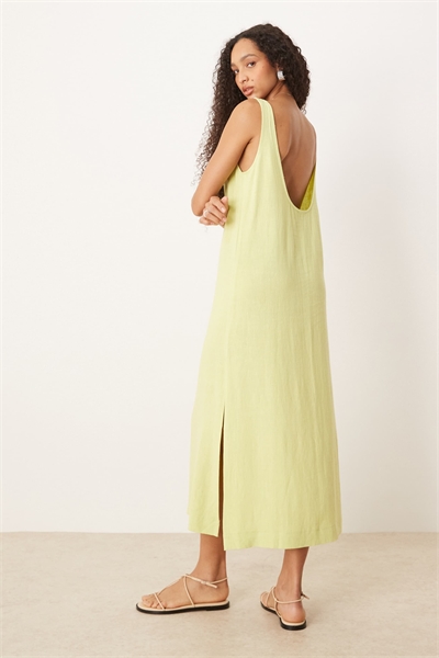 Льняное платье-сарафан средней длины с круглым вырезом, цвет «вымытый лайм» артикул 142393720