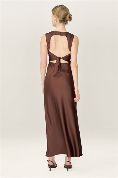 Платье Nova из атласа длиной до колен с открытой спиной артикул 155951538
