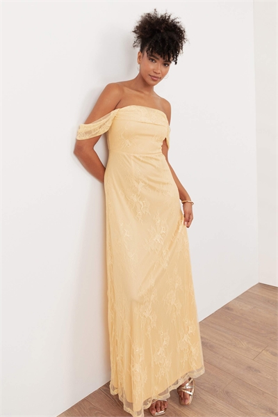 Макси-платье с кружевом и открытыми плечами артикул 154610363