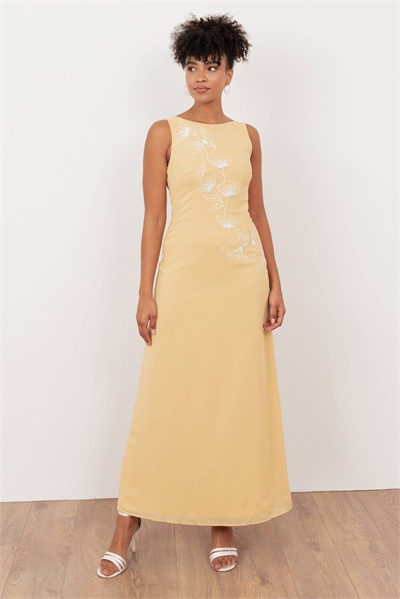 Макси-платье с капюшоном и цветочной вышивкой артикул 154610647