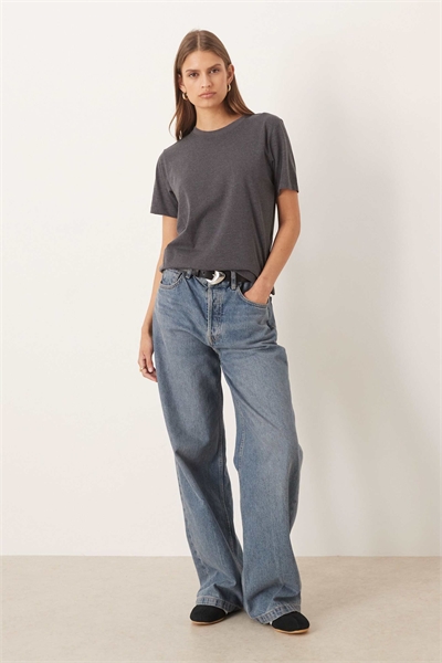 Футболка свободного кроя артикул 137031653