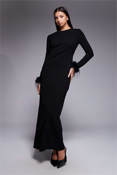 Макси-платье с манжетами из искусственных перьев артикул 153577483
