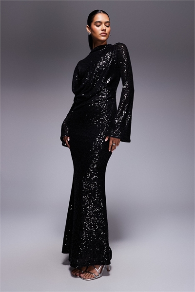 Длинное платье-макси с длинными рукавами, полностью украшенное пайетками и с перекрещивающимся вырезом спереди артикул 150777548