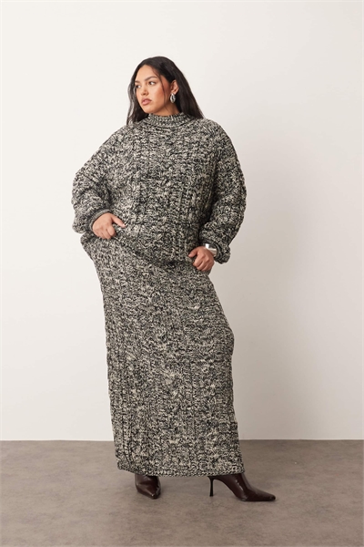 Комплект из юбки-миди-колонны с узором «кабельная вязка» и жилета артикул 148383257