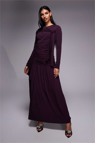 Макси-платье с рюшами на поясе артикул 152802387