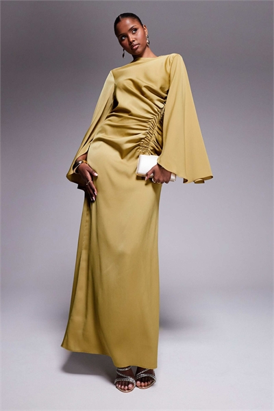 Макси-платье с расклешенными рукавами и сборками на талии артикул 140828277