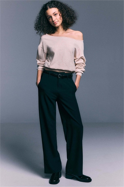 Свитер из трикотажа с лодочным вырезом артикул 150932756