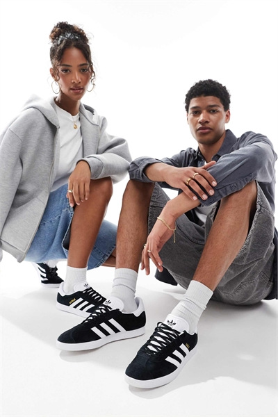 Кроссовки Gazelle артикул 130582659