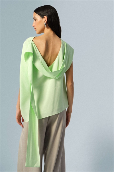 Топ с открытой спиной артикул 153688146