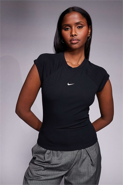 Свободный топ из ребристого трикотажа артикул 149954346